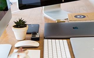 爱游戏体育app-高薪低能外援是否拖慢联赛发展进程，高薪低能球员