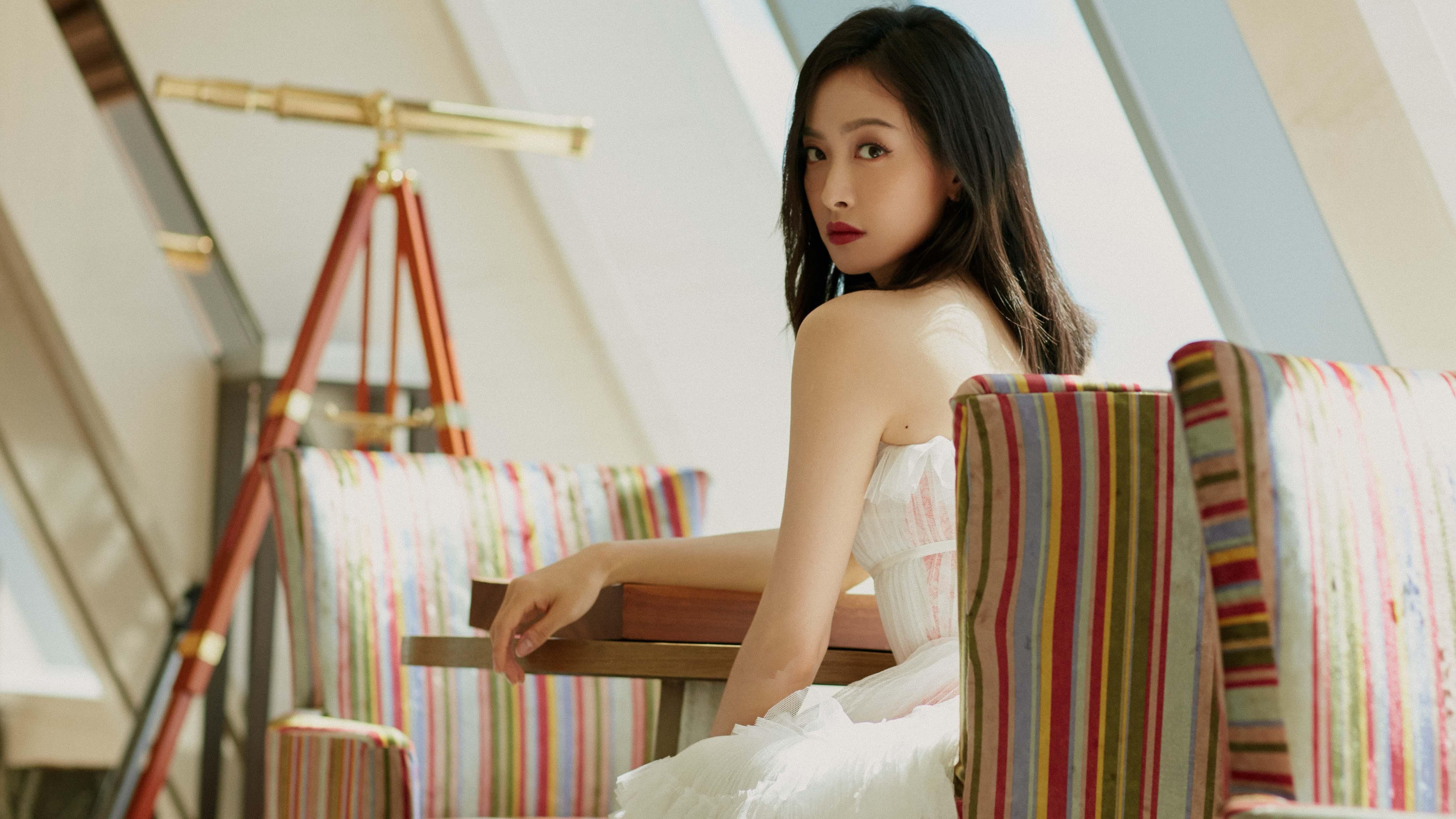 _场地创新：环保材料打造舒适比赛环境_，环保场馆