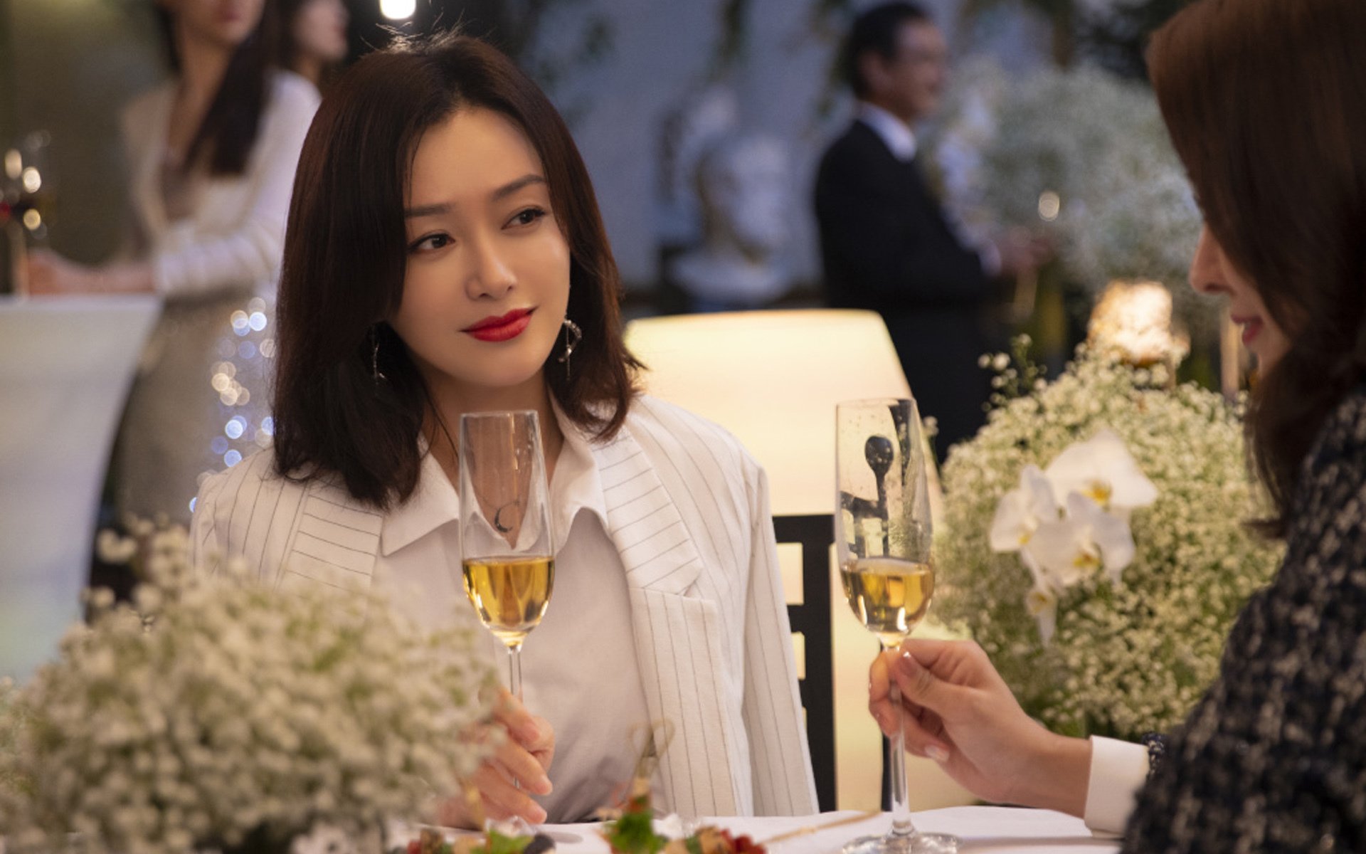 掘金力克雄鹿,关键一役中约基奇罚球绝杀,掘金中锋约基奇是哪国人