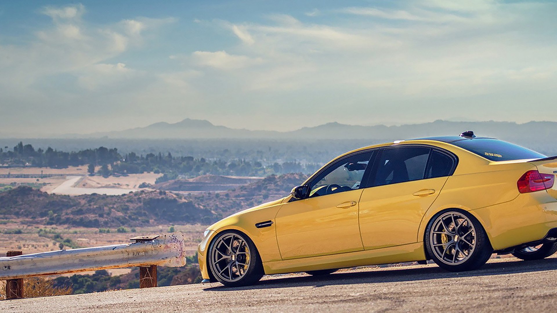 AYX GAMING-竞争激烈！欧洲足球冠军联赛四分之一决赛即将开始