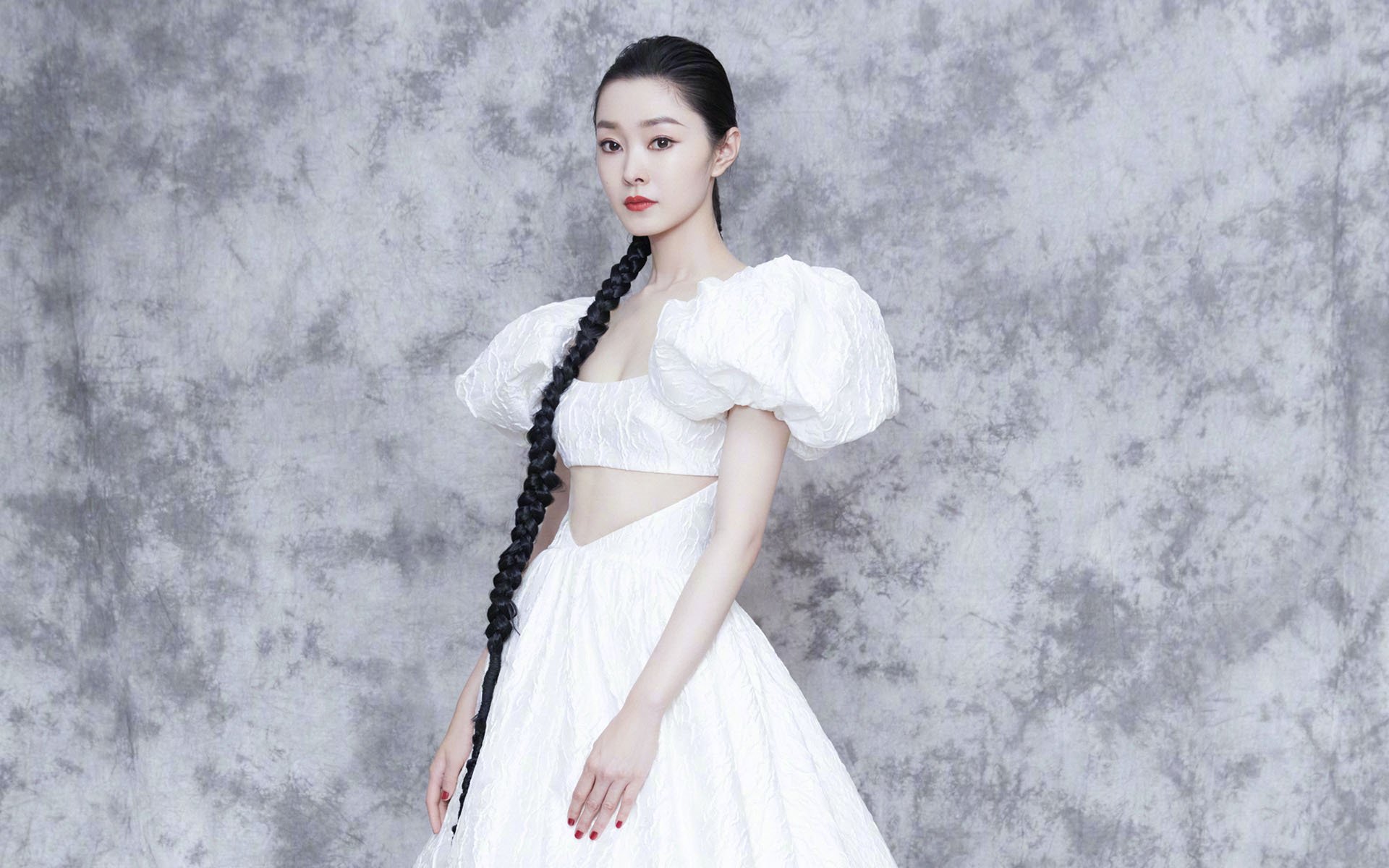 女足新星入选国家队开启首次海外拉练,女足国家队员