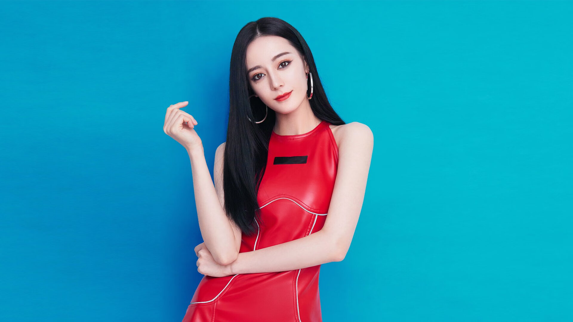 爱游戏平台-英超最后冲刺：冠军悬念逐渐揭晓！，英超最后一名能拿多少转播钱