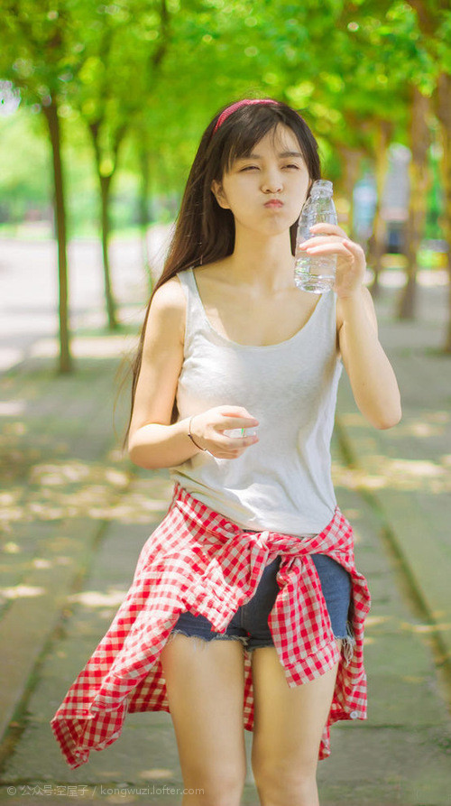 陈艺文再战国际赛场展英姿，陈艺文比赛视频